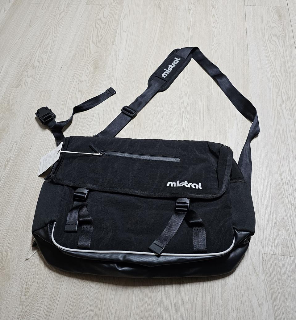 미스트랄가방 미사용 보관