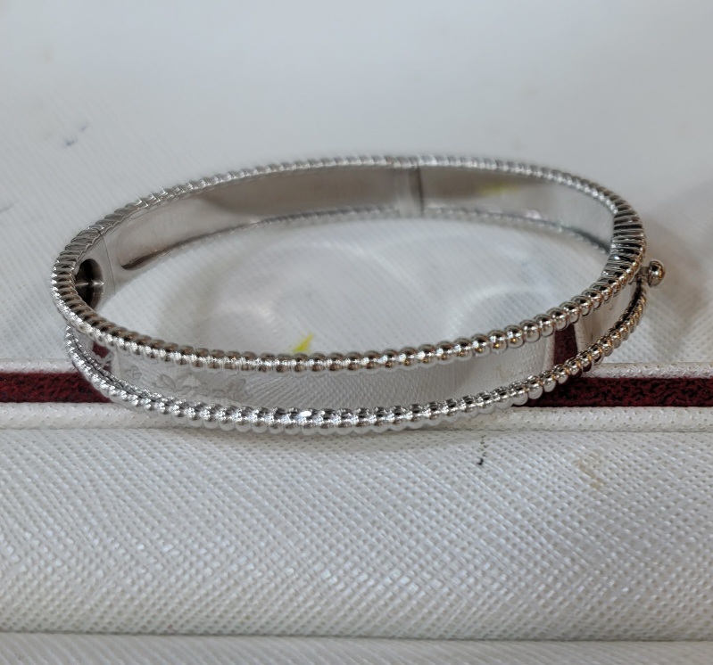 14k    화이트 골드   팔찌     4.88