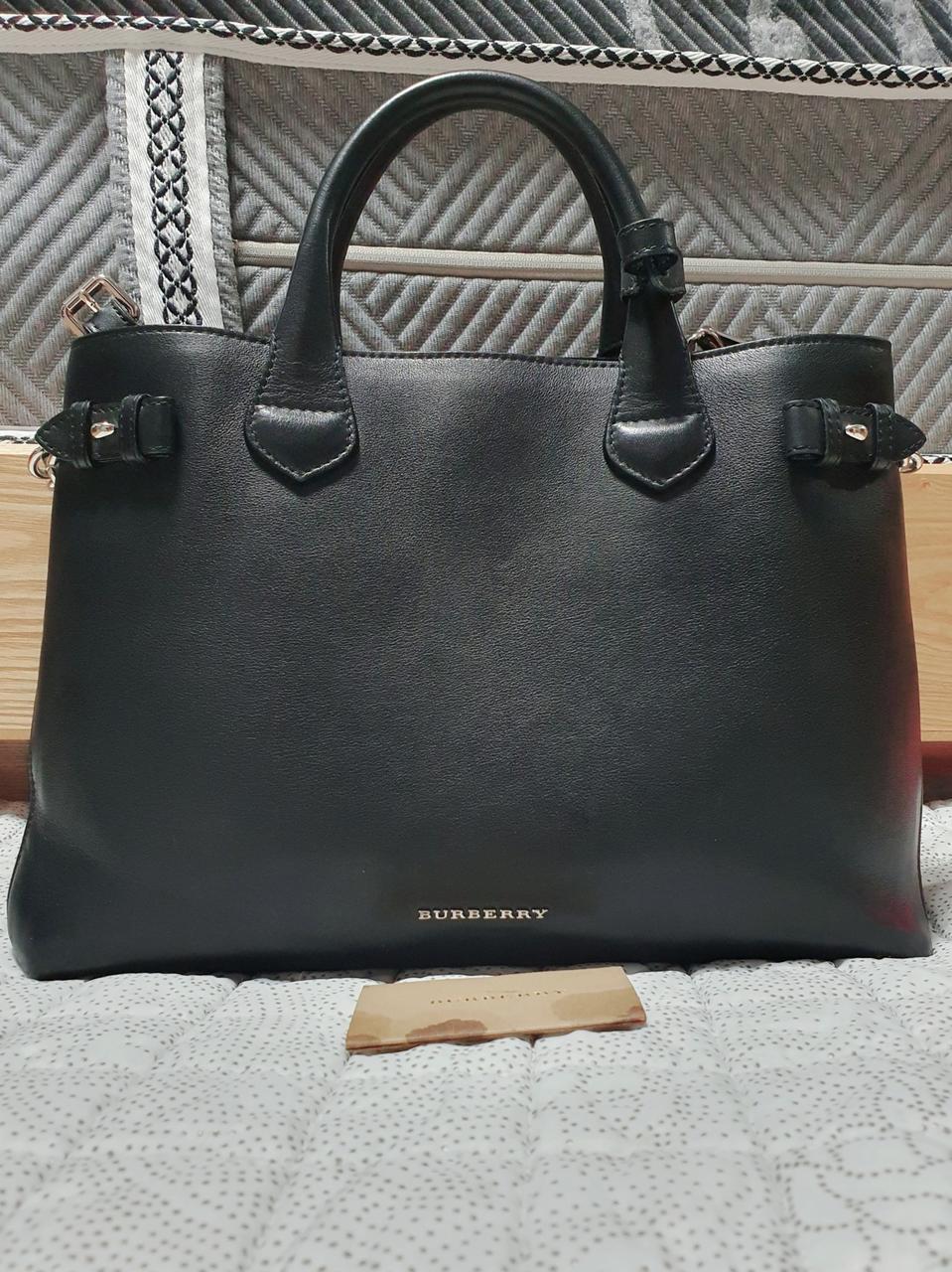 정품)버버리 2way 미디엄 배너백