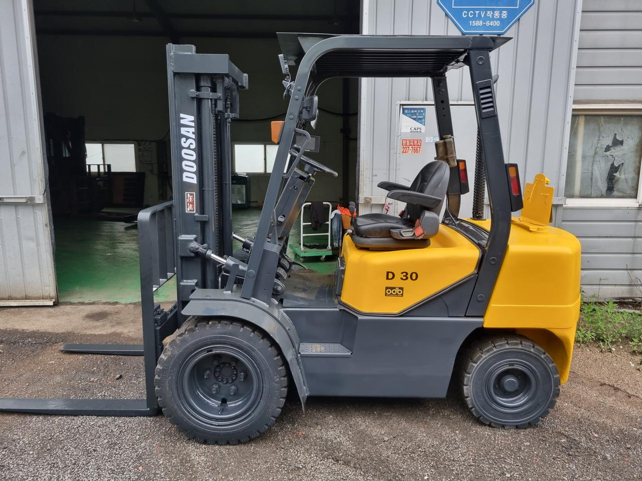 두산3톤 더블타이어식지게차