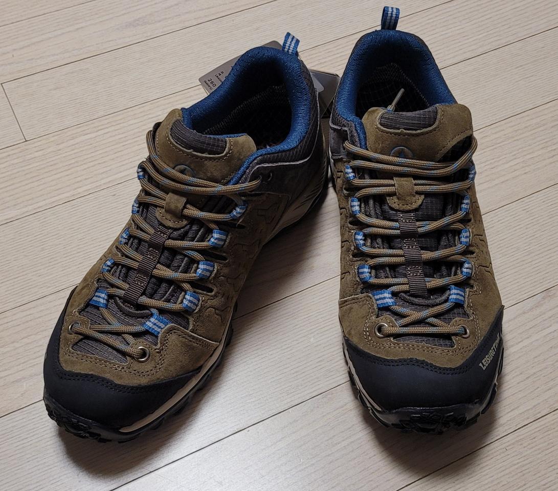 가죽트레킹화신발 270사이즈새상품