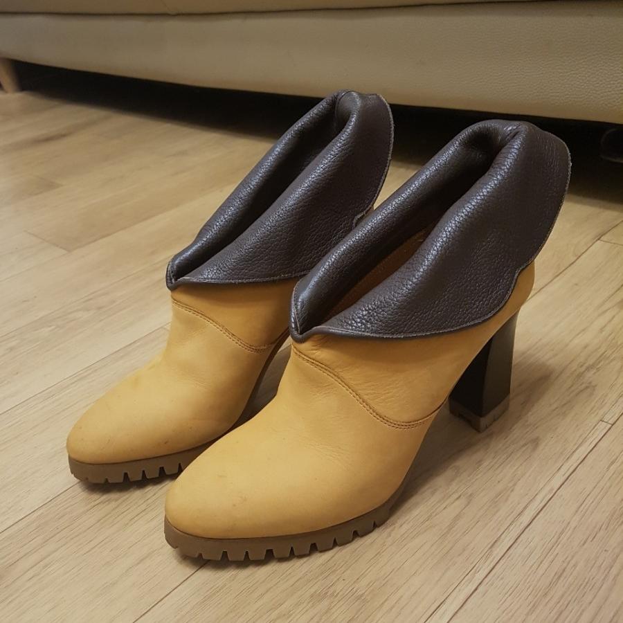 클로에 정품 라인이 넘예쁜 착용감편한 천연가죽 앵글부츠구두 37 2/1