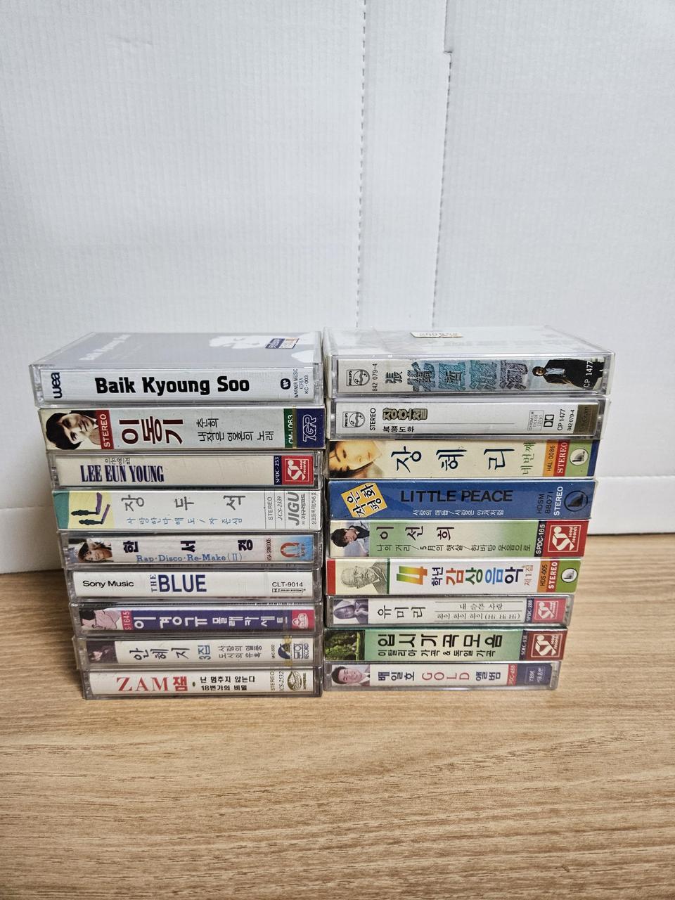 미개봉 카세트테이프 개별로 정리중