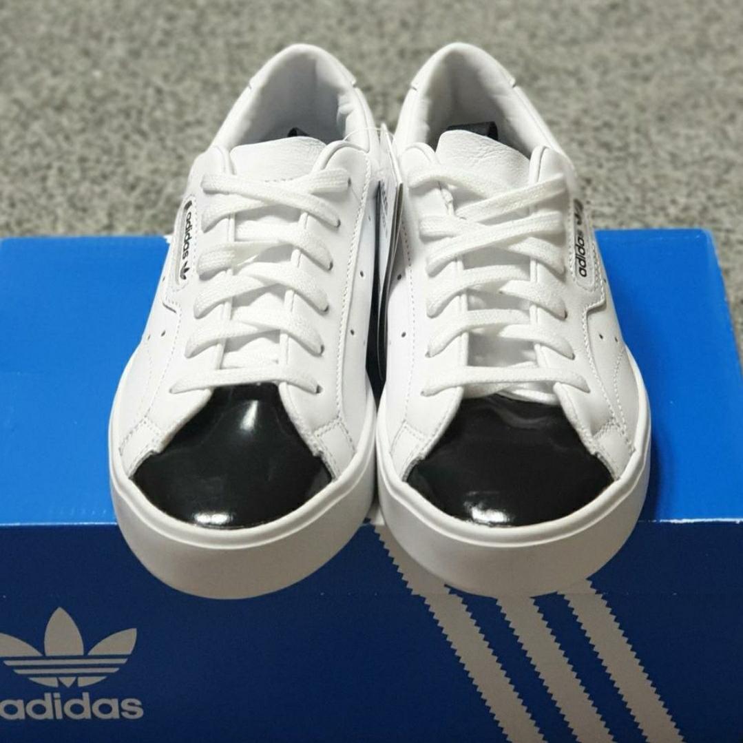 아디다스 스니커즈 캐주얼 운동화 사이즈 225