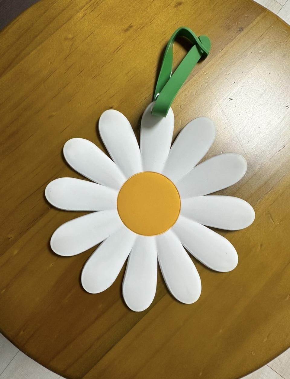 바이에딧 데이지 네임택