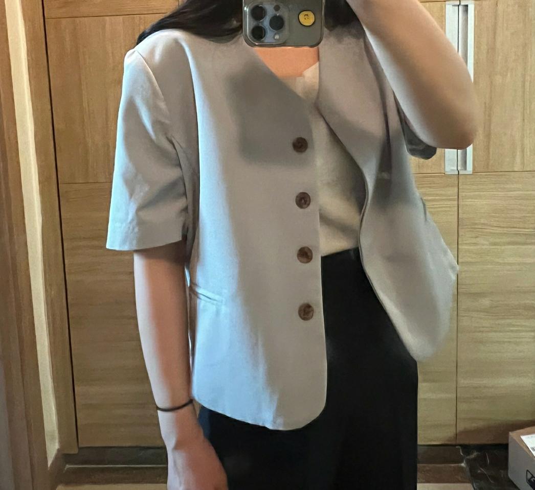 소라 반팔 자켓