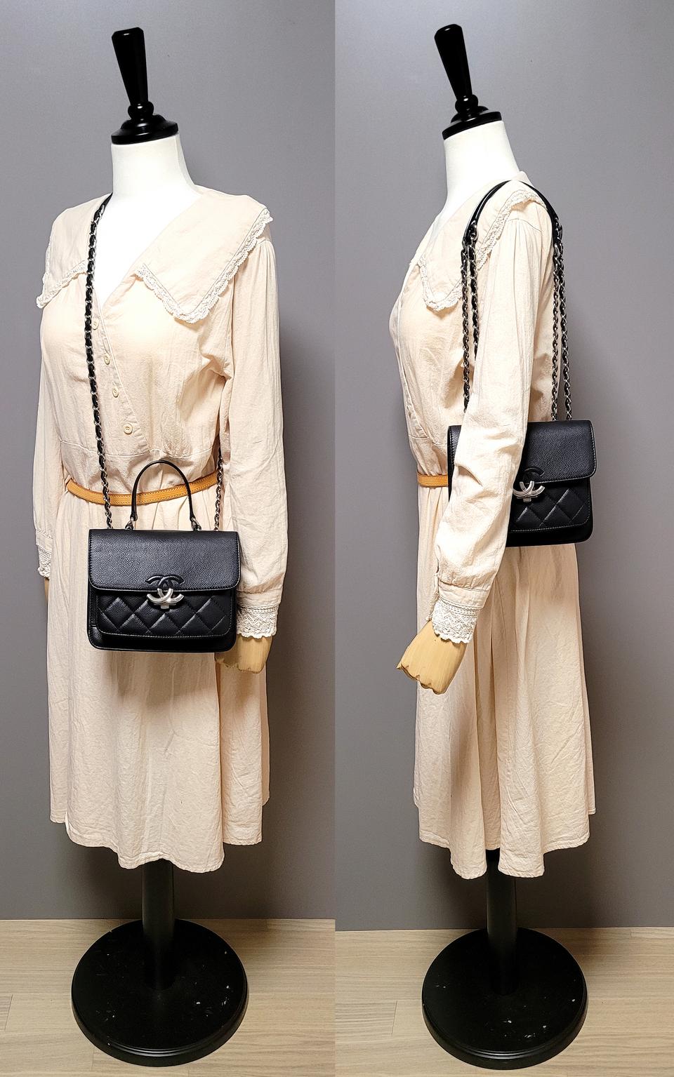 [중고A급] 샤넬 체인 플랩백 은장 미니 24번대