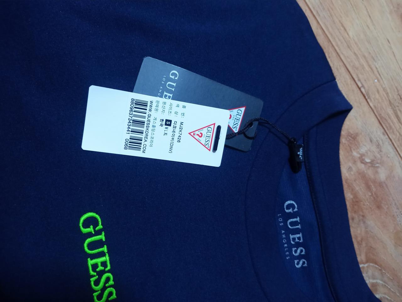 게스 면티셔츠  새상품