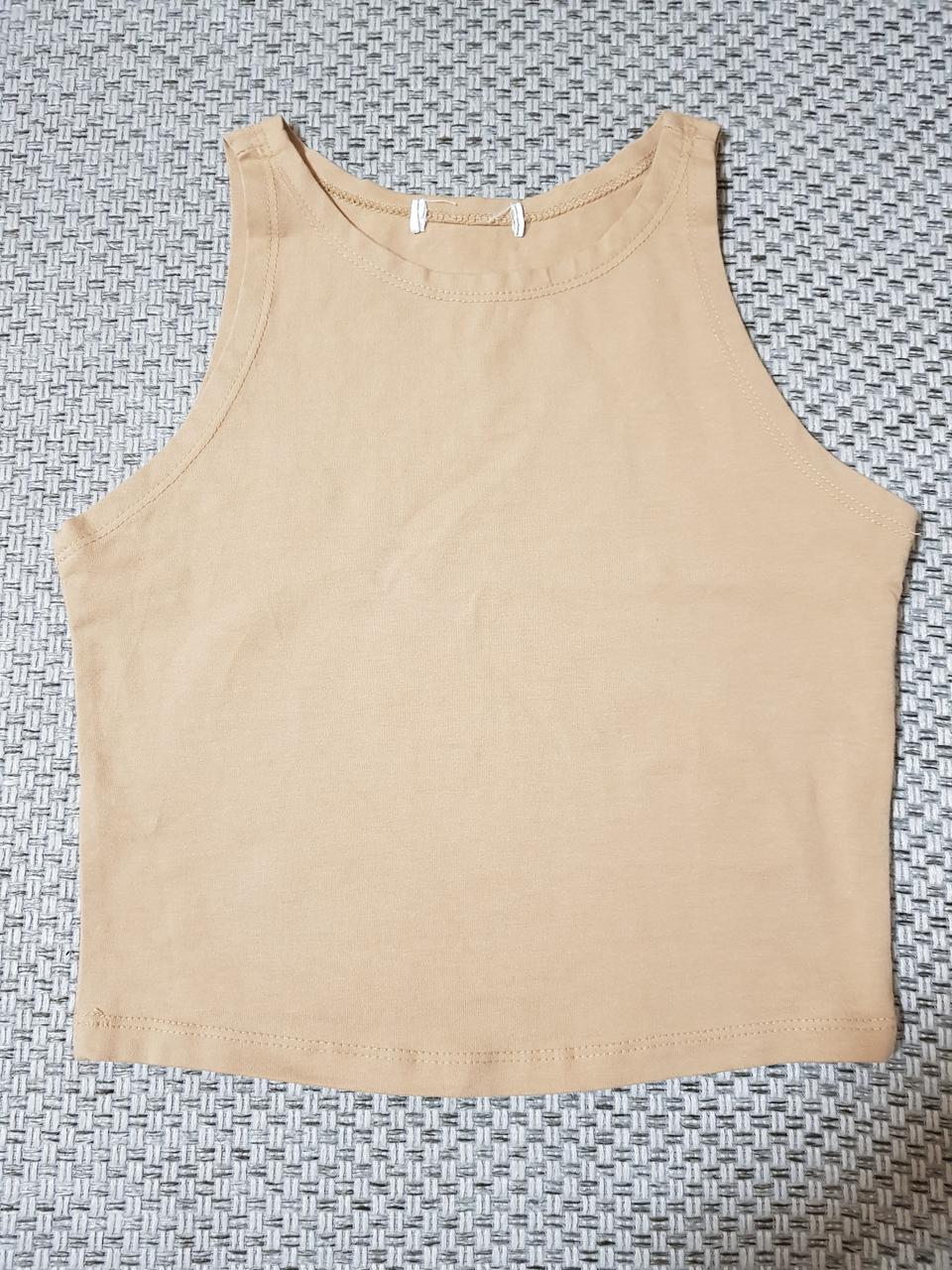 베이지 크롭 슬리브리스