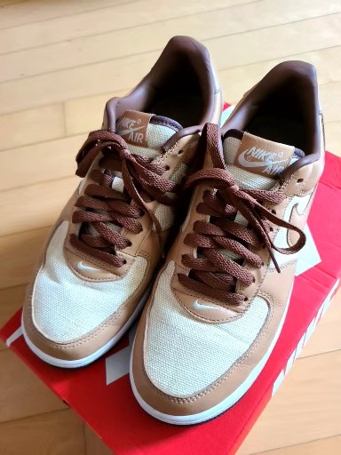 260-265. 나이키 에어포스1 에이콘 (아콘)