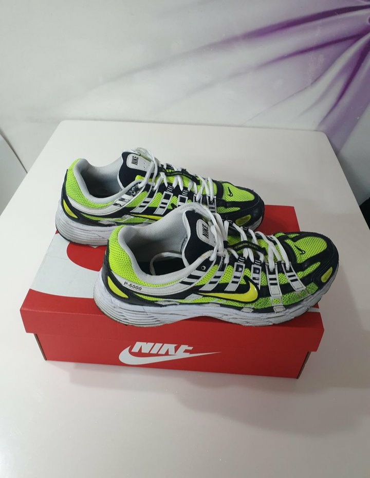 나이키 P6000 검형 정품 중고 판매합니다. (사이즈 275)