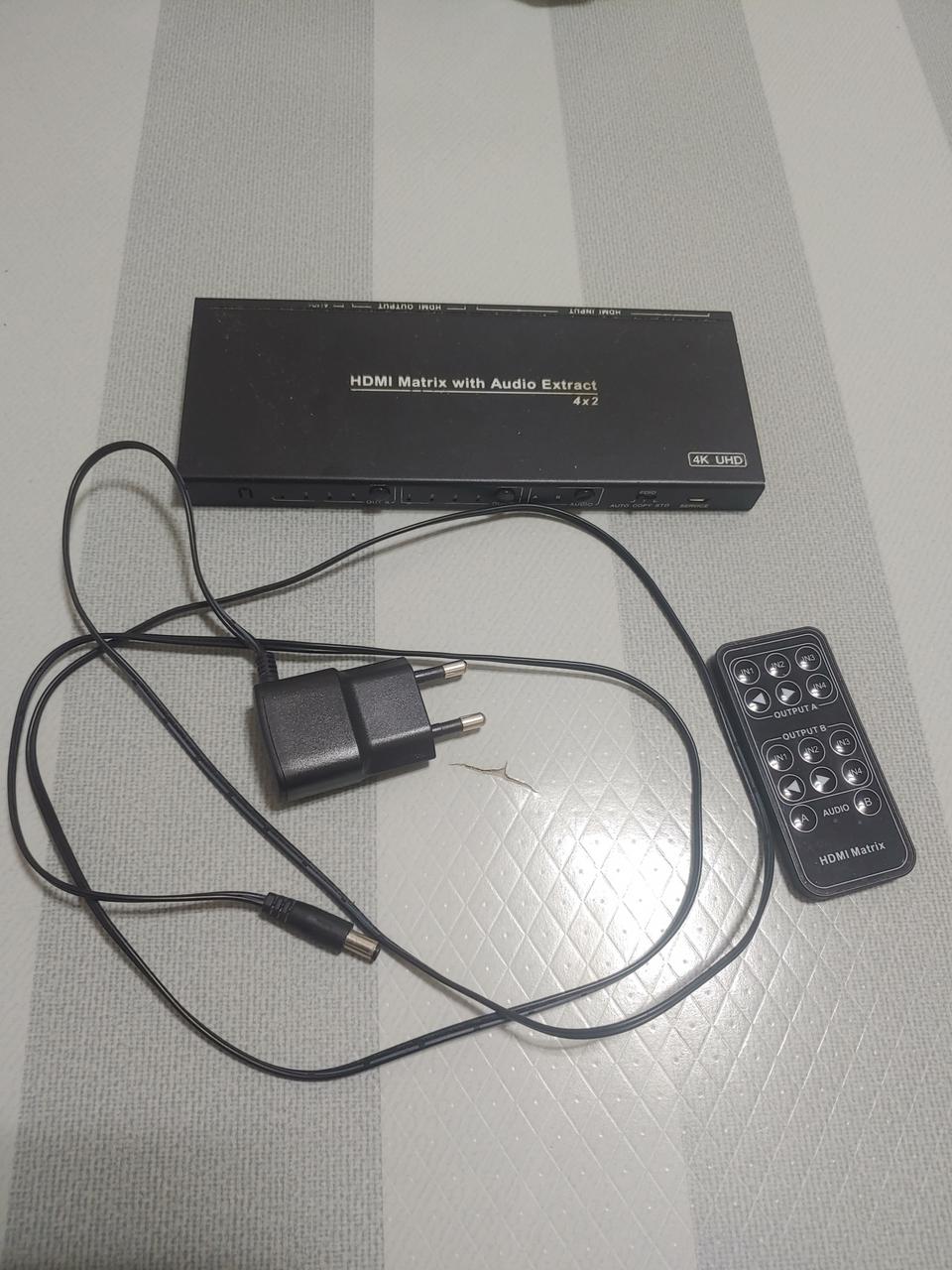 NEXT 2403 UHDM 4대2 UHD 매트릭스스위치