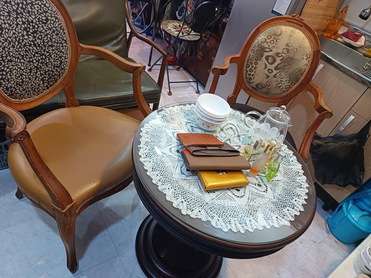 엔틱패브릭가죽탁자셑트