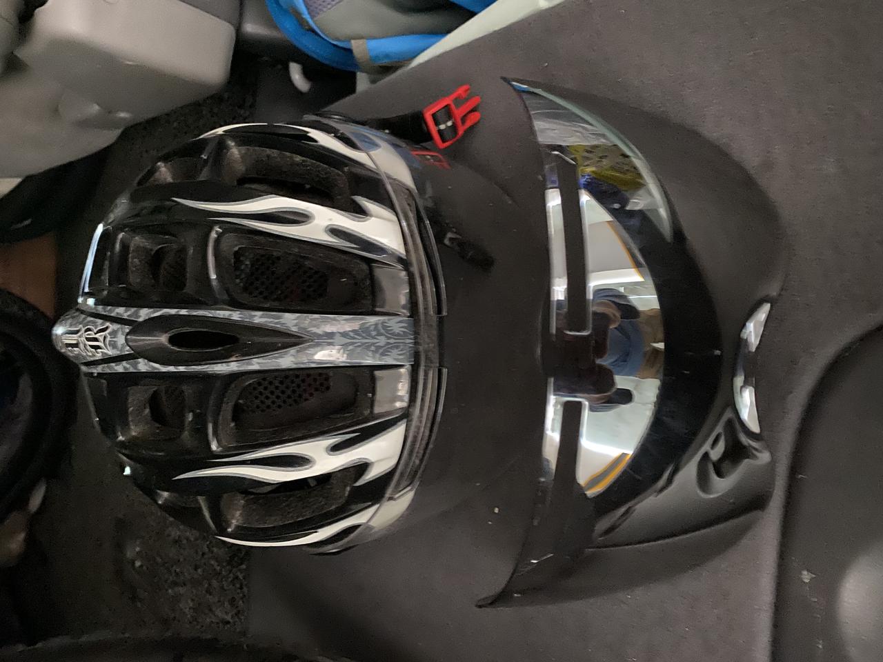 XL/XXL 사이즈 고급 고글 헬멧 + 고글2개 포함