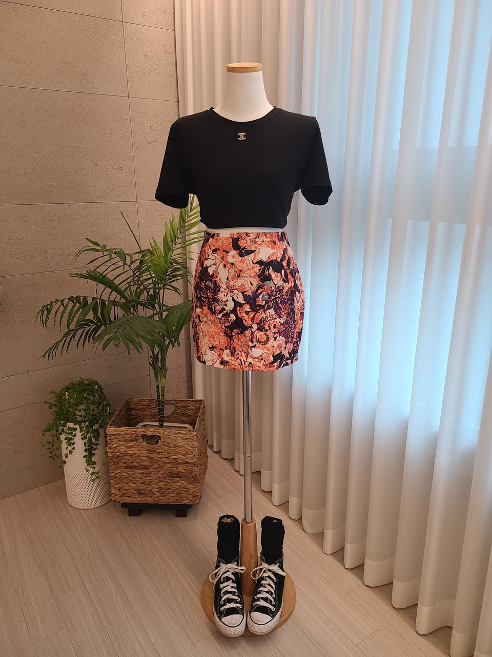 멀티컬러 미니 스커트