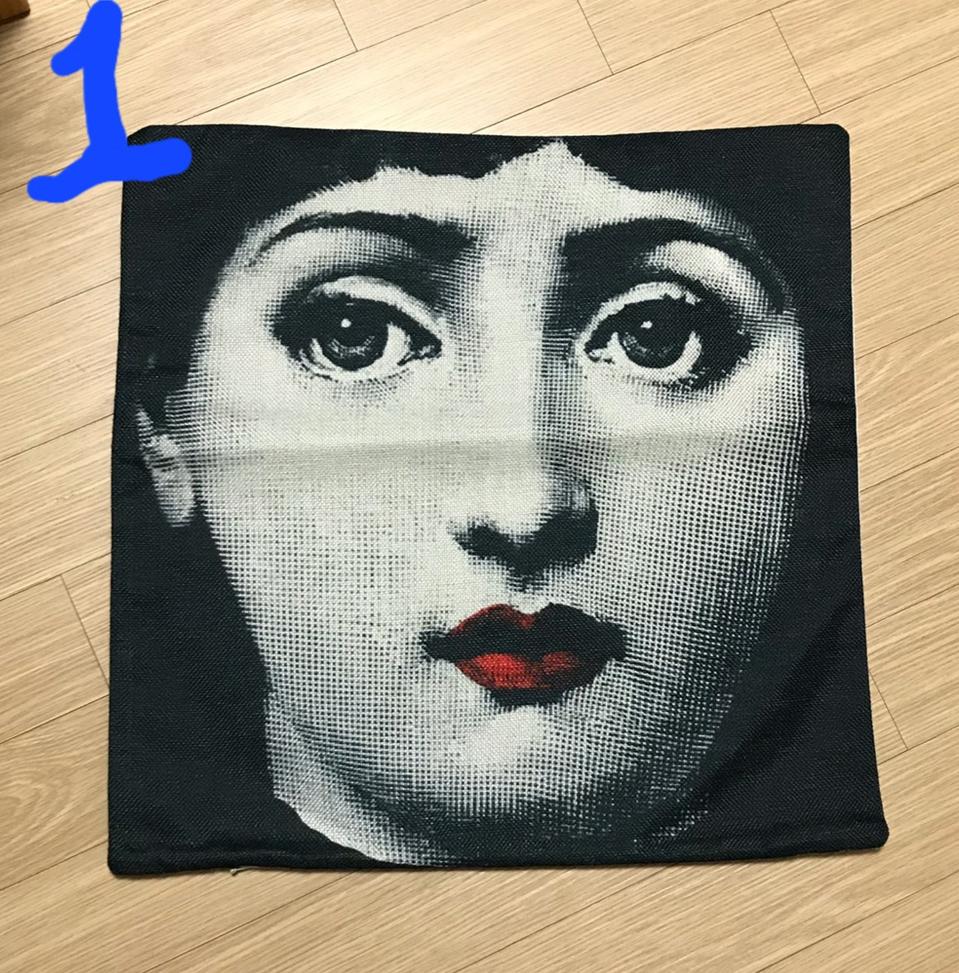 미사용새상품)쿠션커버 포르나세티커버