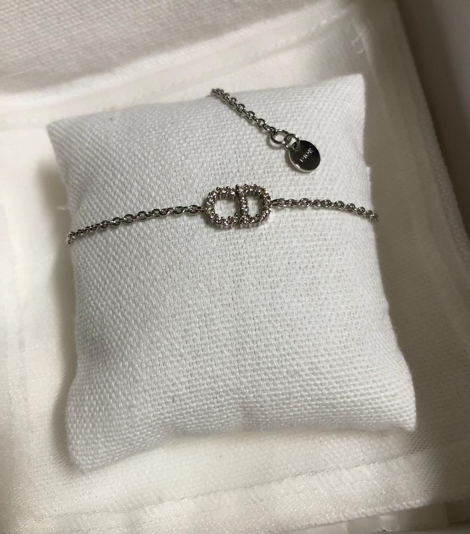 디올 클레어 디 룬 팔찌