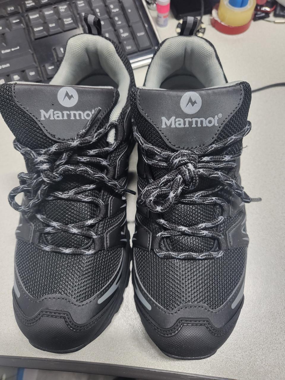 마모트 트래이킹화 250