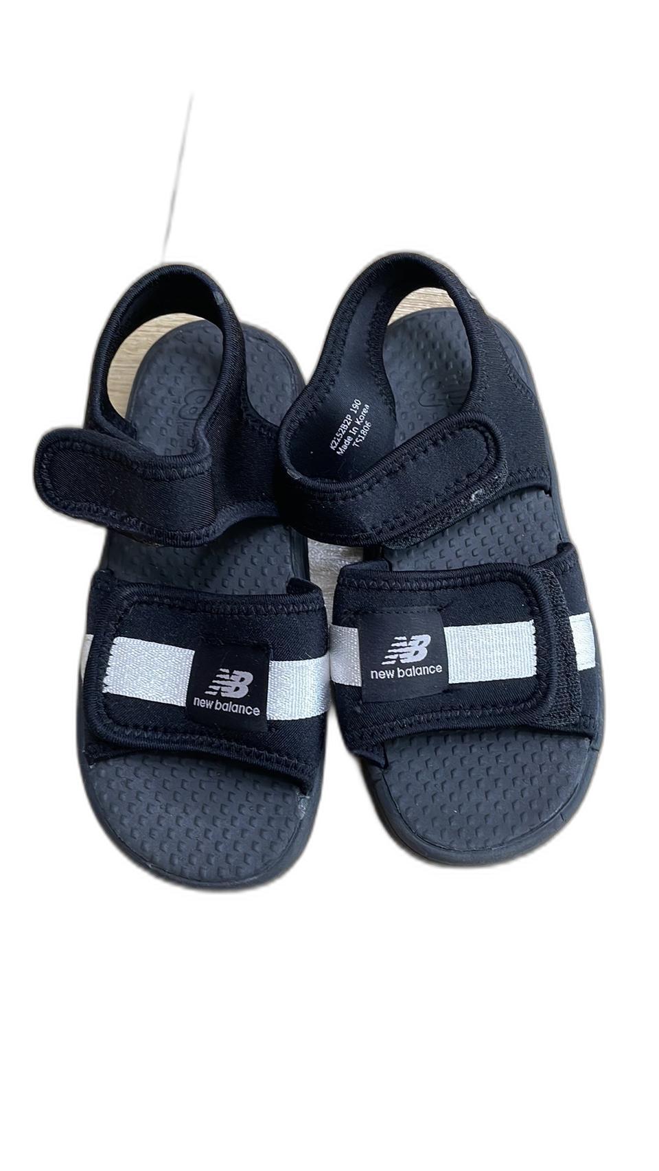 키즈 뉴발란스 샌들