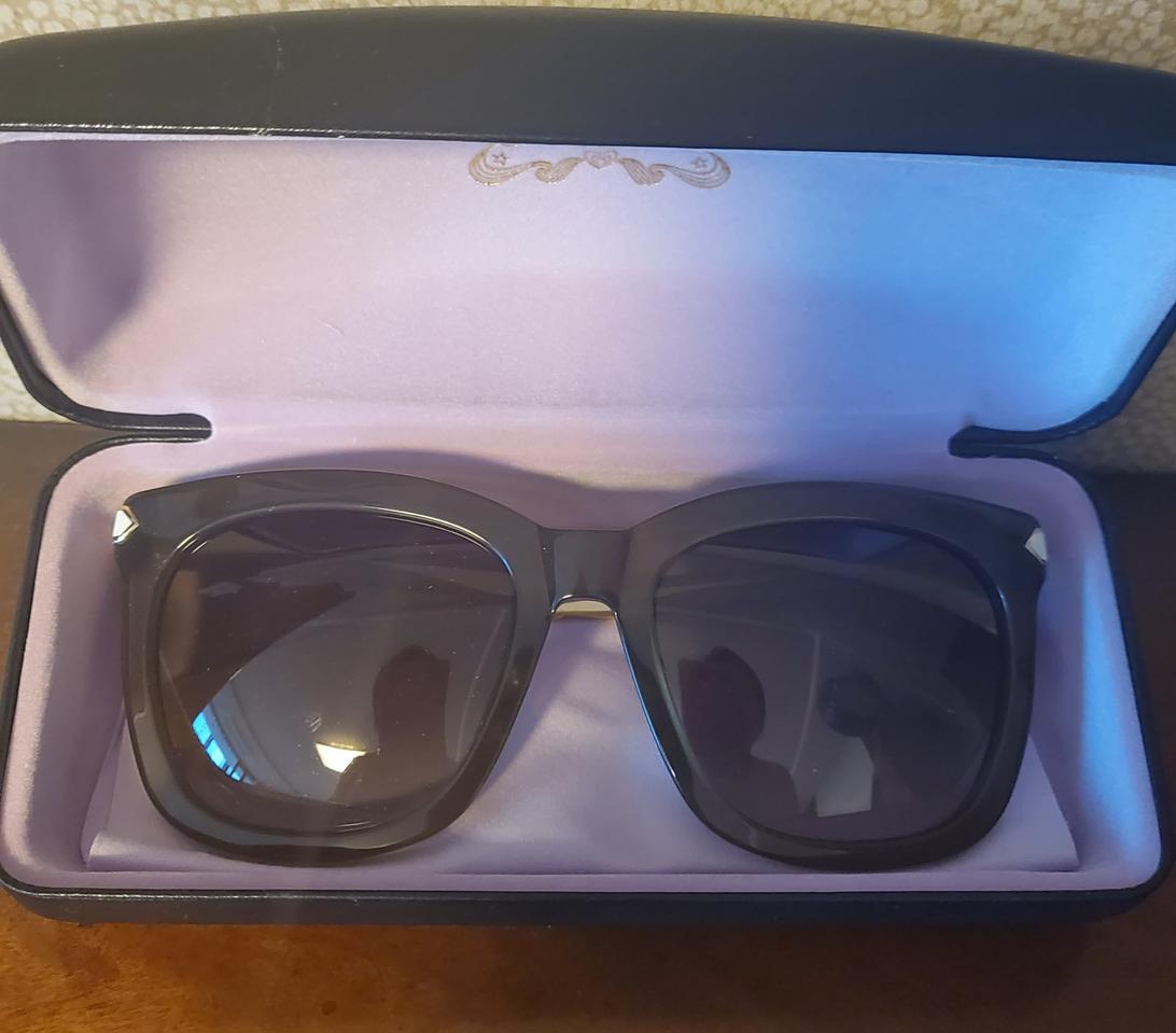 안나수이 선글라스 (새제품)