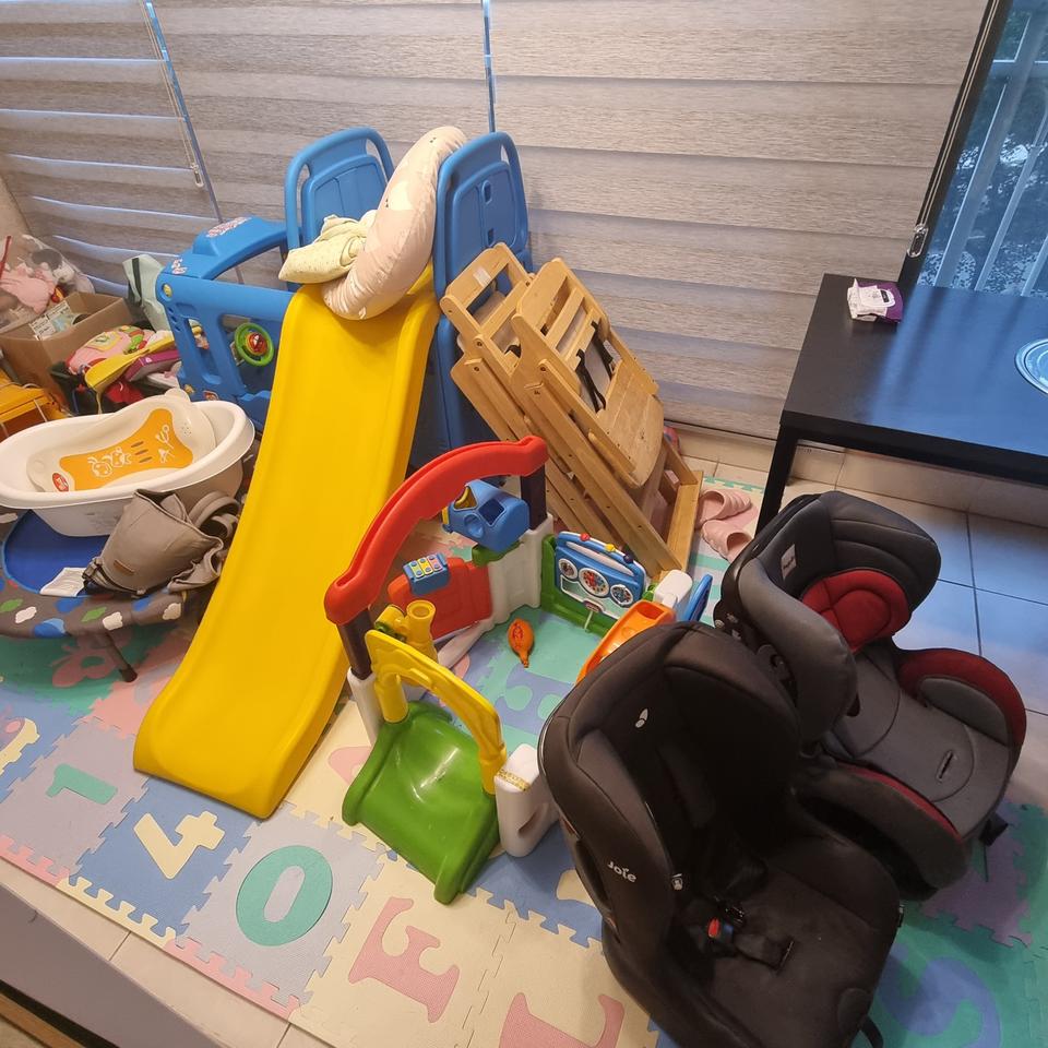 유아 미끄럼틀 카시트 아기띠 욕조 수유쿠션 아기체육관 일괄