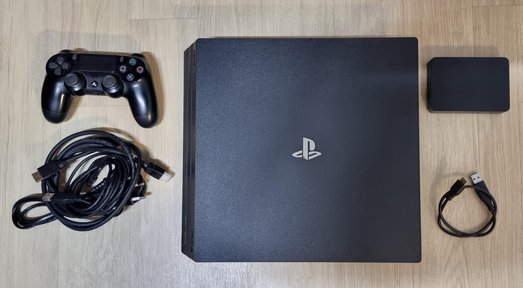 플스4프로(PS4PRO) 1테라 게임기와 1테라 외장하드추가