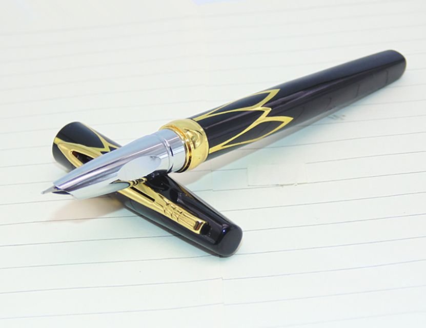 새 만년필 줄무늬 추억 검정켑 친구 선물 볼펜 펜촉 잉크 펜 글쓰기 