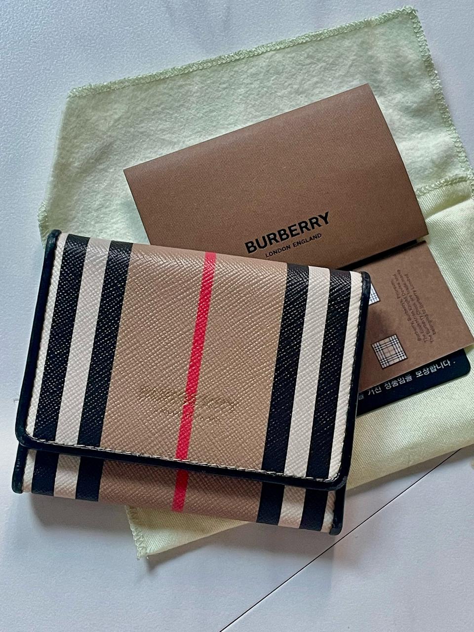 버버리 지갑