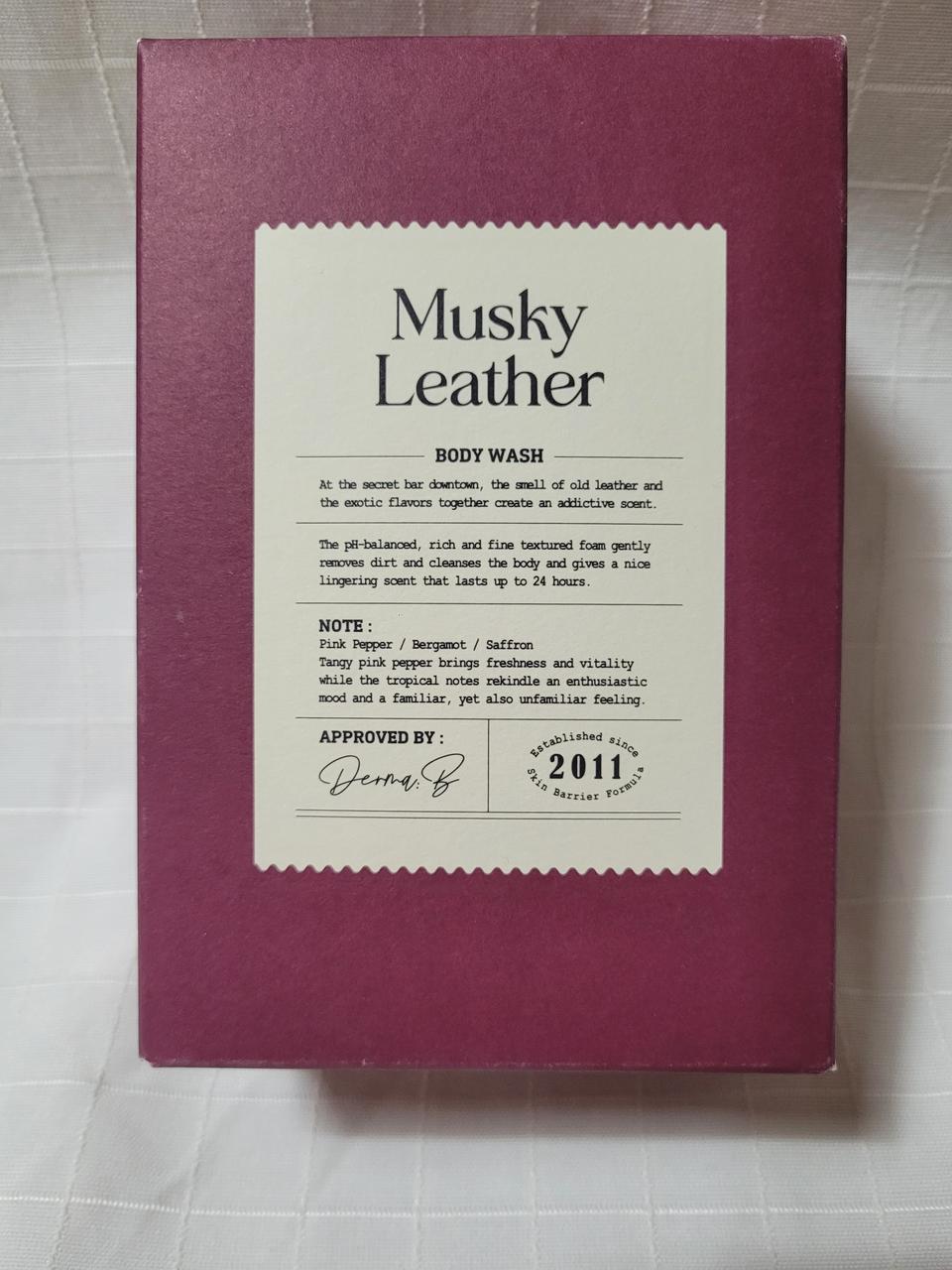 [미개봉]더마비 내러티브 바디워시 세트 300ml+30 머스키 레더