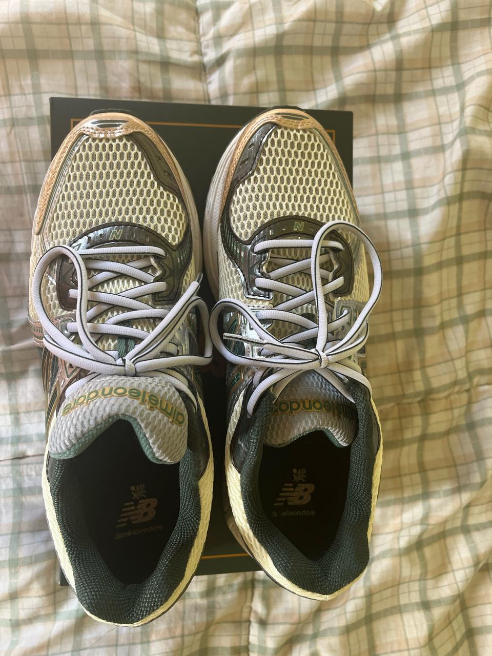 뉴발란스 콜라보 신발