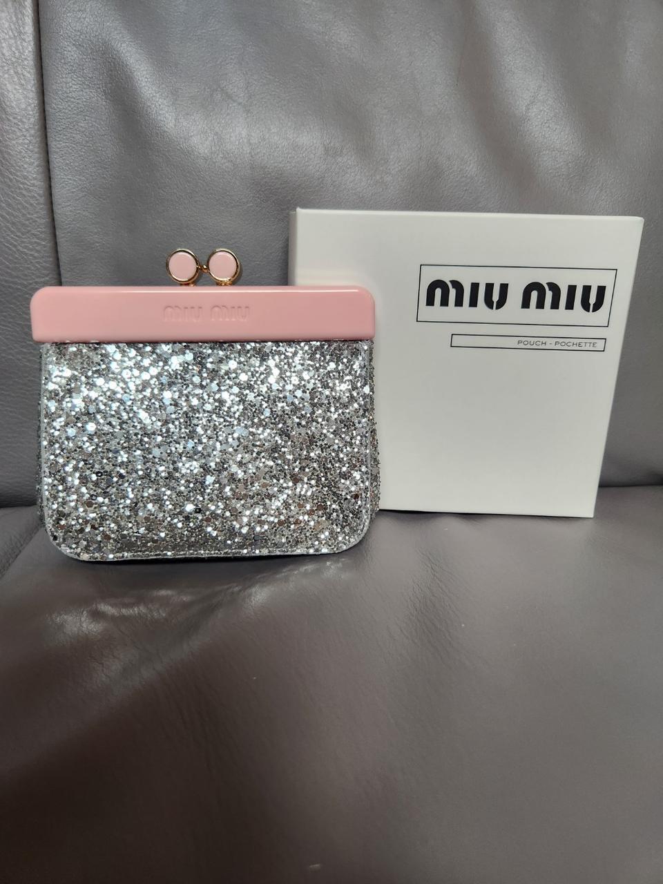 정품 미우미우 클러치 파우치