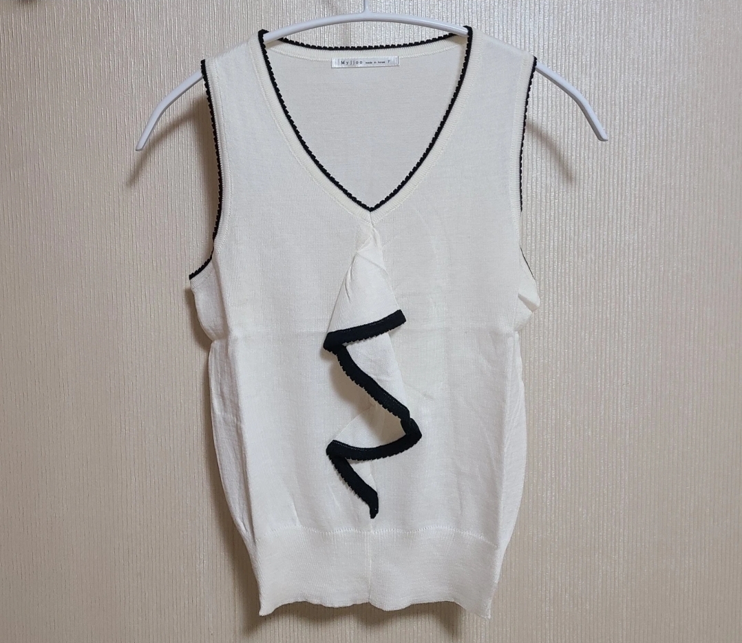 프릴 민소매 니트티