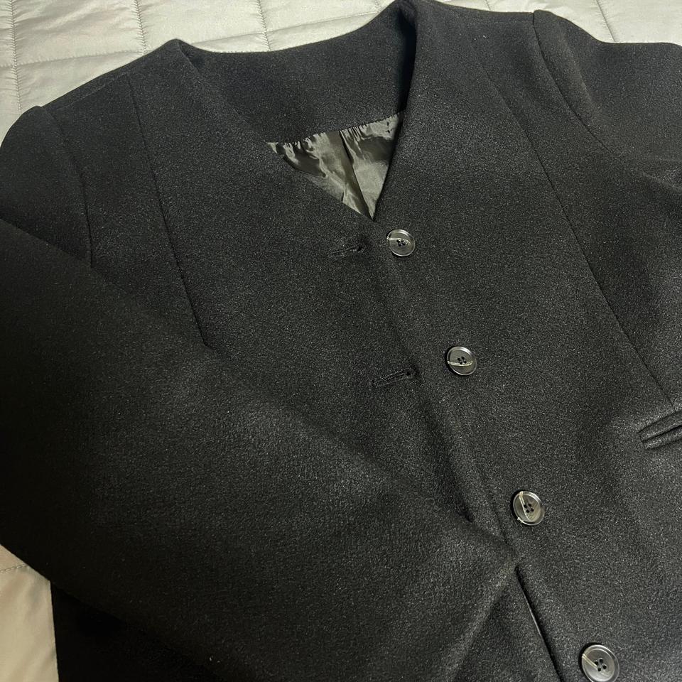 브이넥 울코트 블랙 FREE