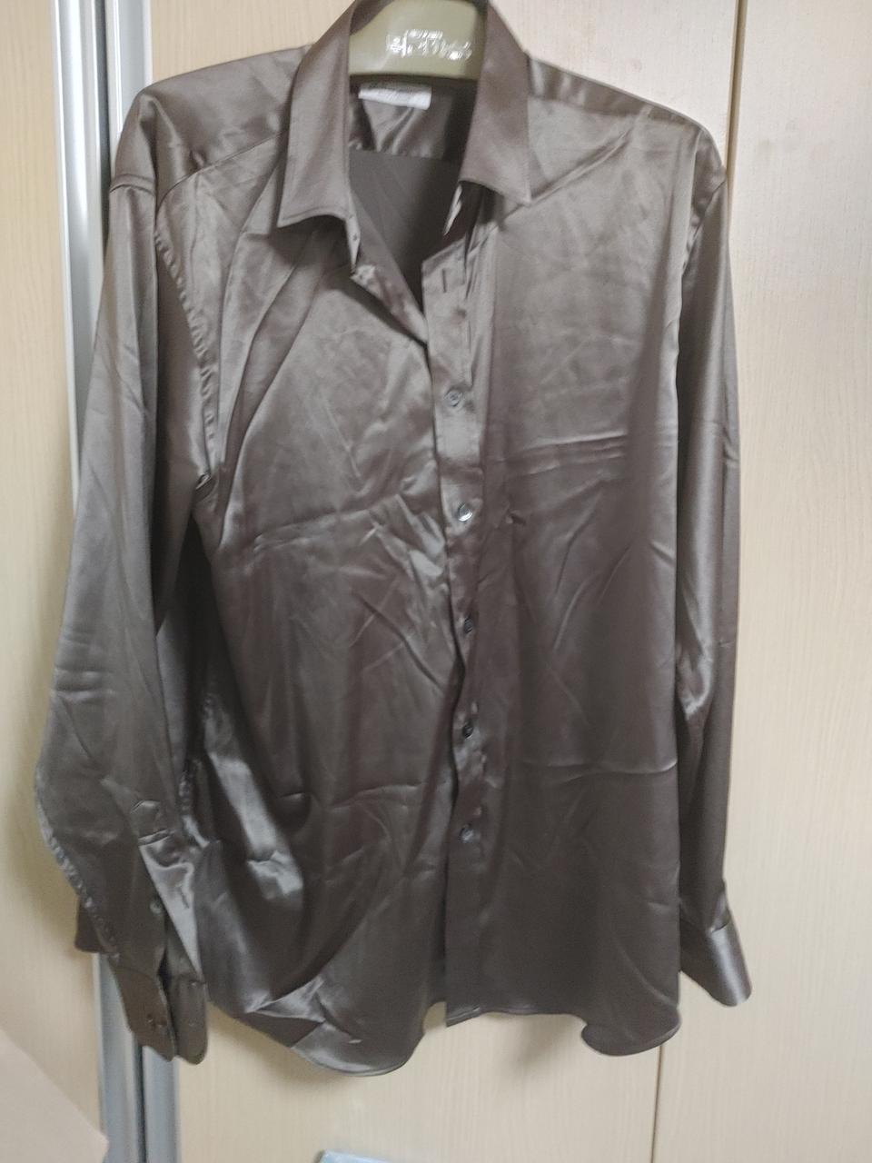 .연고동색.새상품..120사이즈.실크셔츠.네고가능.