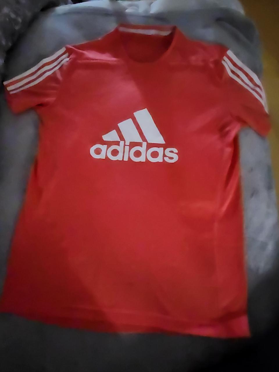 아디다스 반팔 티셔츠