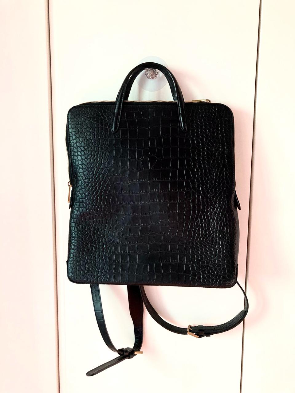 새상품 출근 학생 리얼 레더 가죽 슬림 백팩