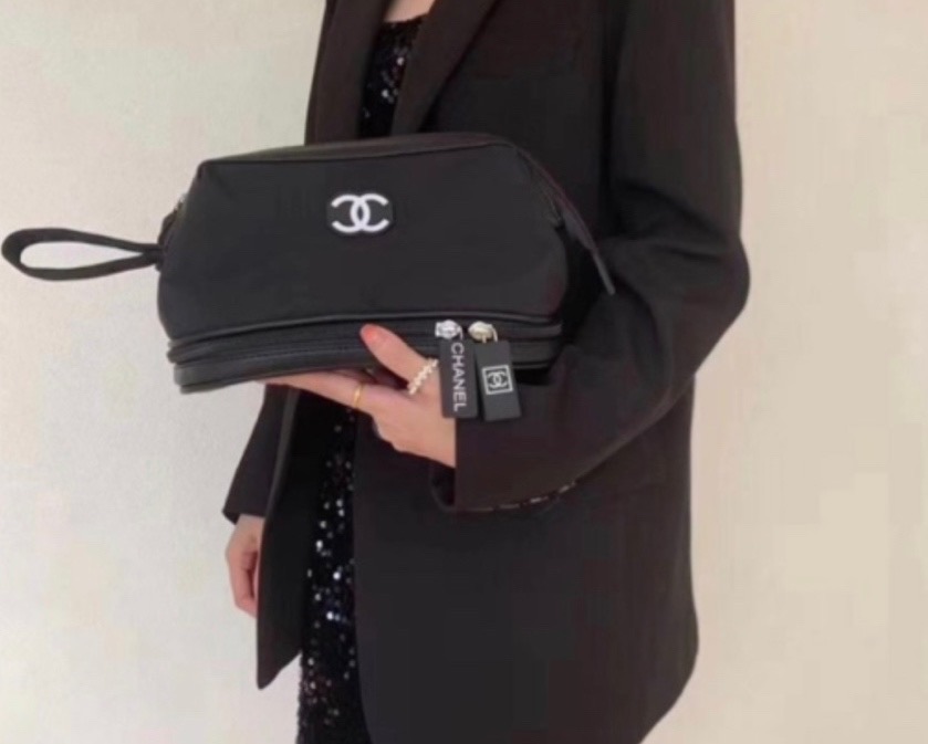 샤넬빅파우치 정품 무료배송