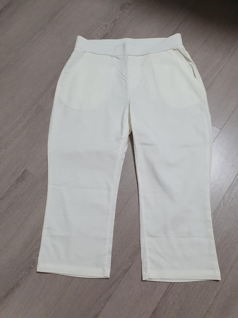 새상품 신디 7부밴딩바지 M