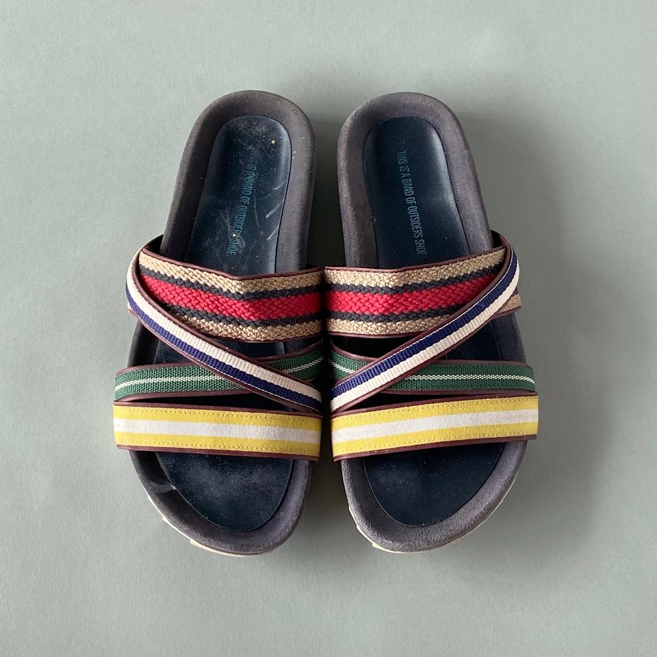 밴드 오브 아웃사이더스 | 멀티컬러 스트랩 슬라이드 샌들