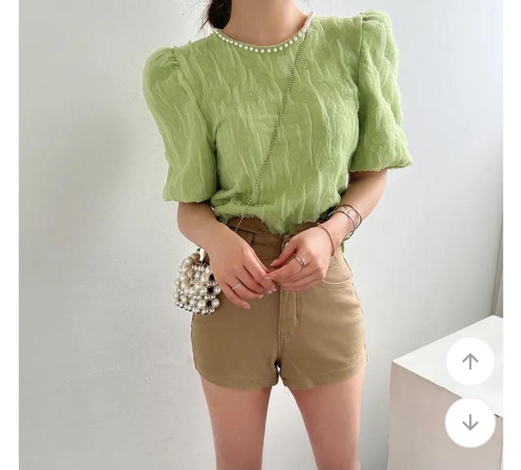 진주 퍼프 블라우스