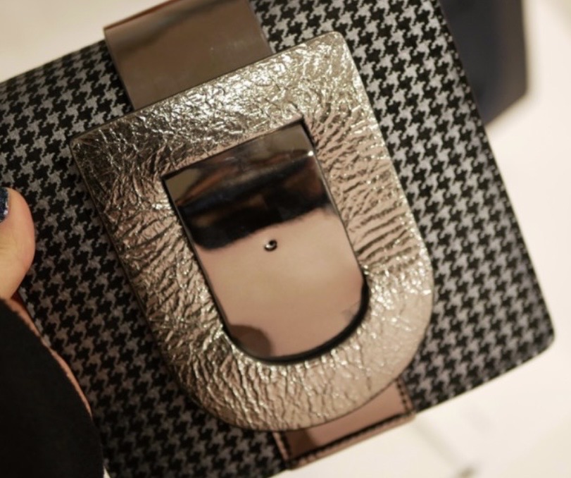 하니스 클로젯플랩 램체크 실버 (로사케이)