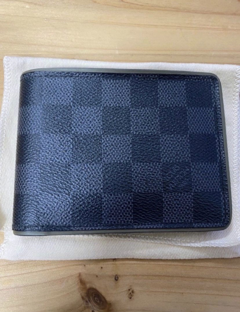 루이비통 멀티플 다미에 반지갑