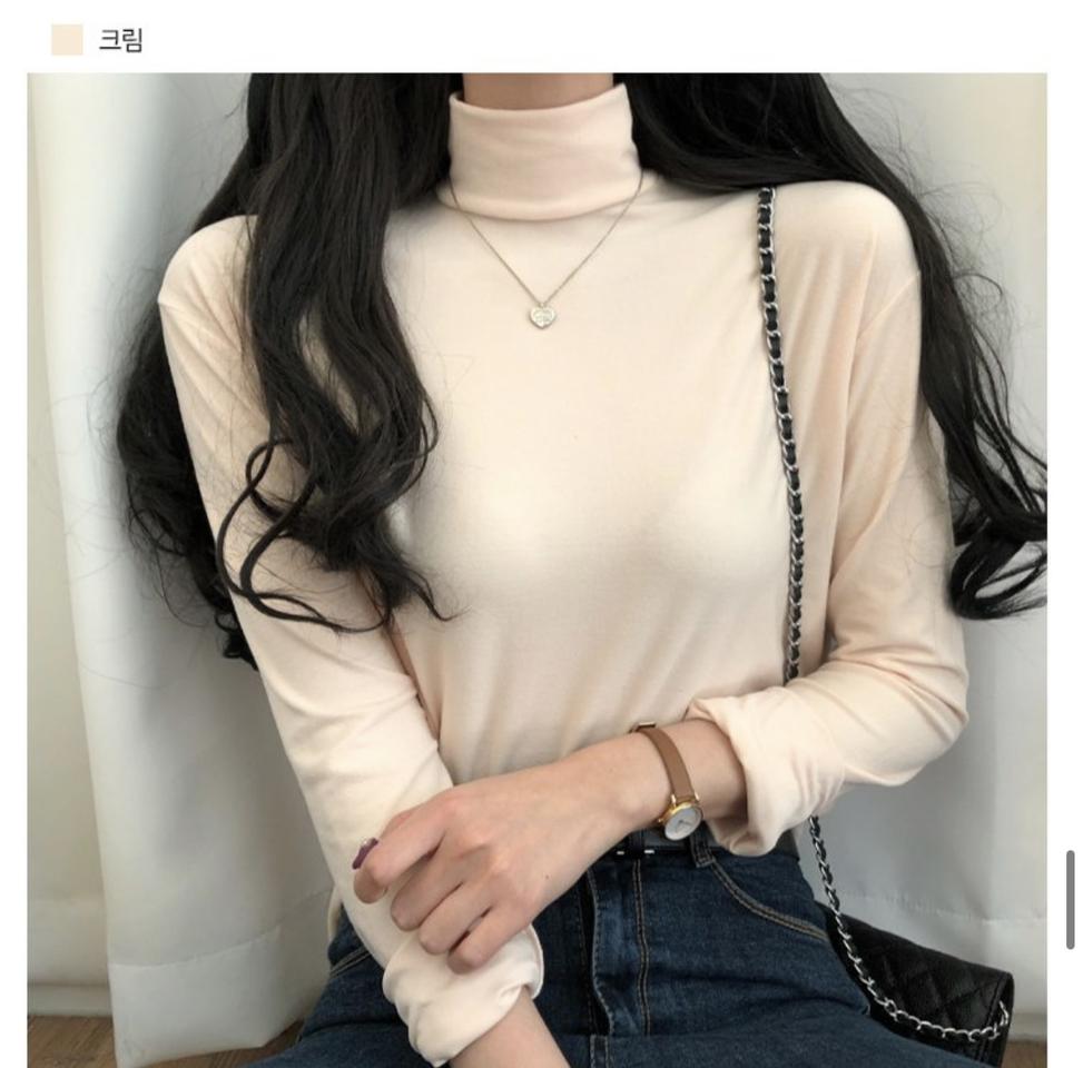 (새상품) 반폴라 목폴라 겉기모 긴팔 티셔츠 크림