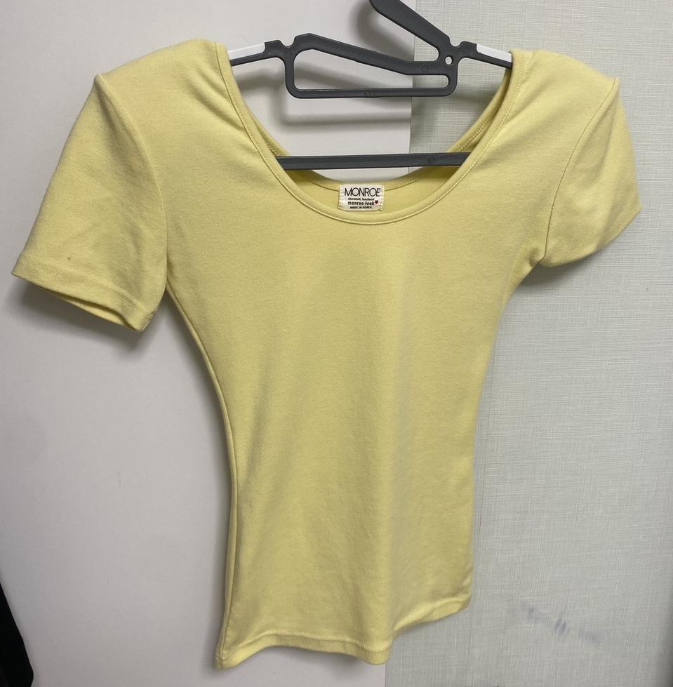 먼로 개나리 U넥 라운드 슬림 티셔츠