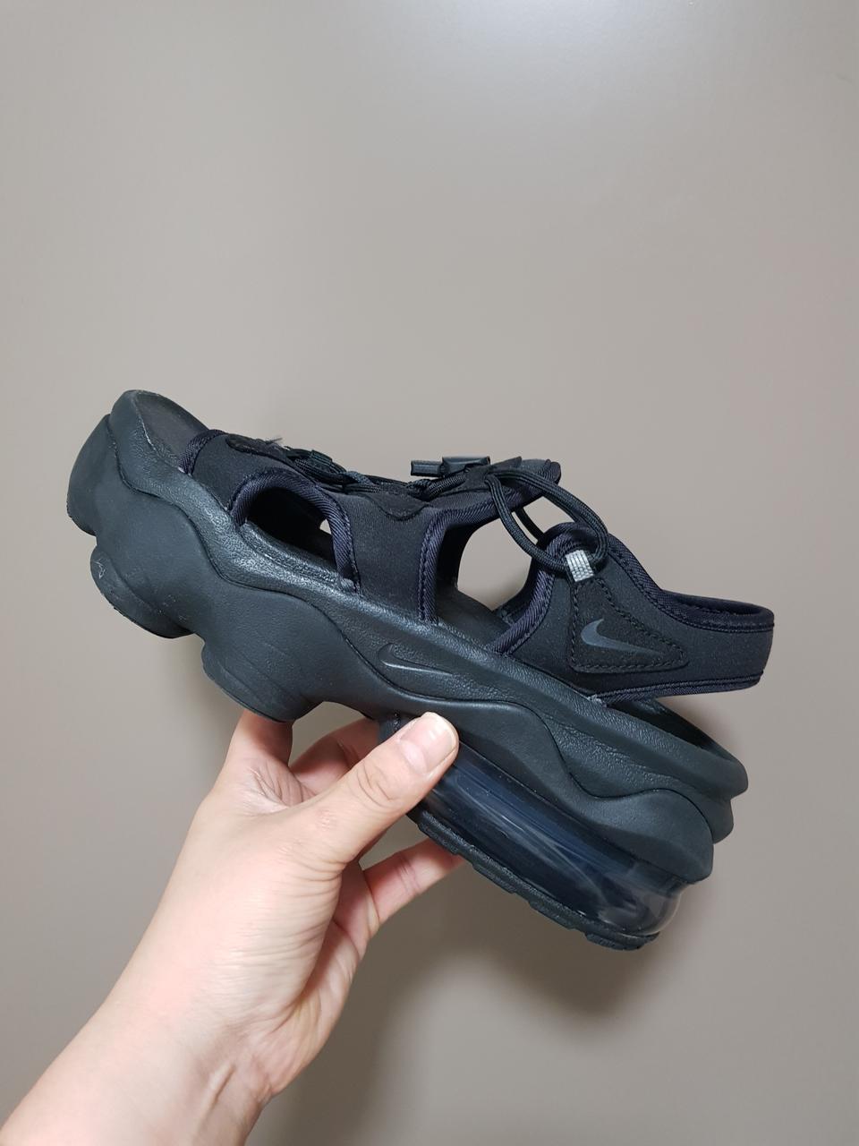 나이키 에어맥스 코코샌들 통굽샌들 (240)