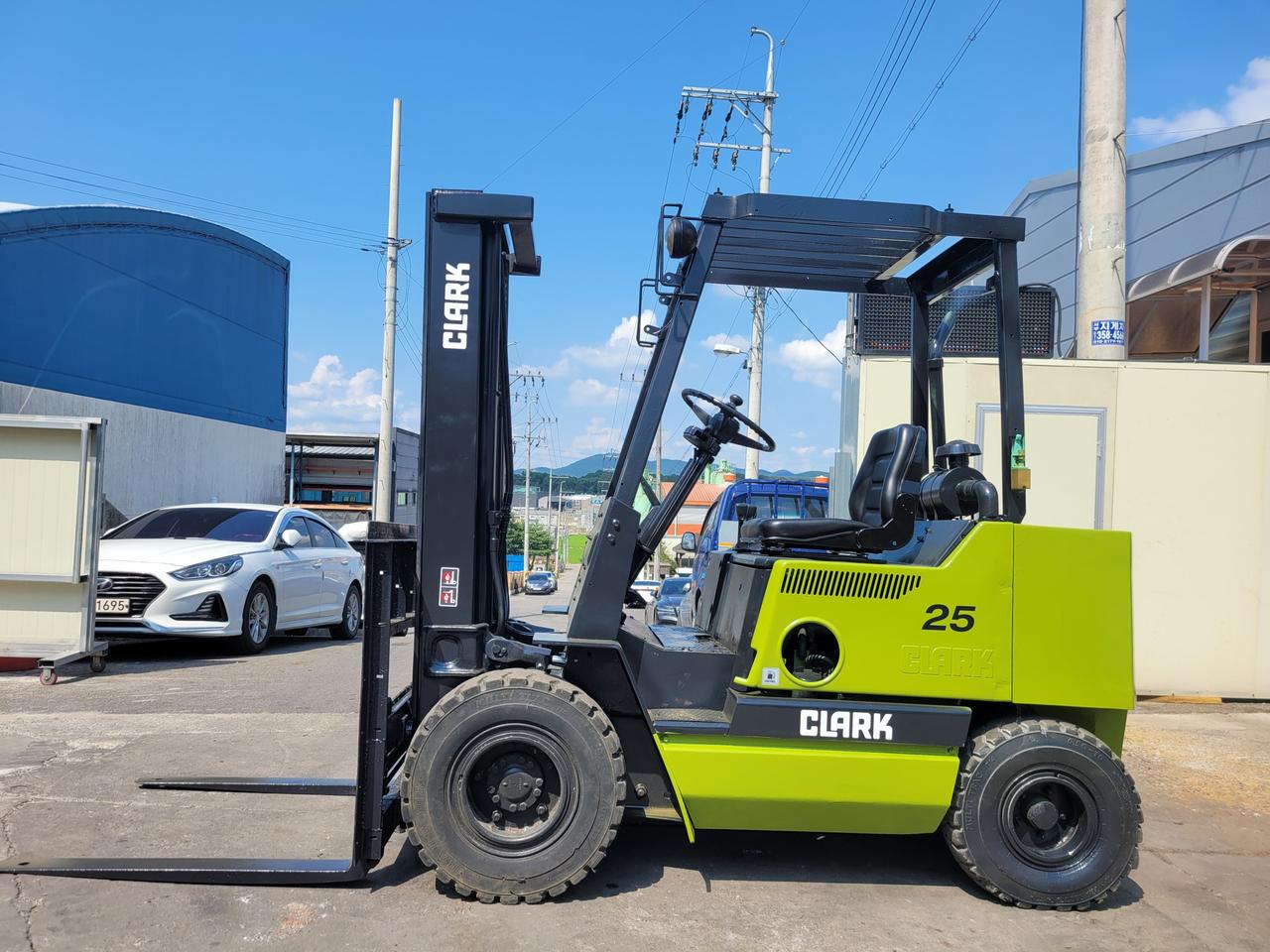 중고지게차 삼성 클라크 2.5톤 자동발 디젤지게차 950만원