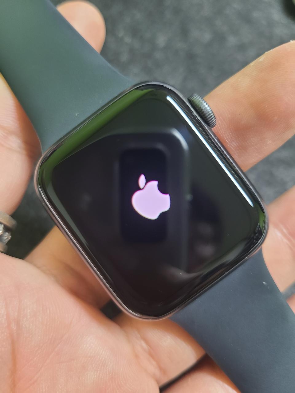 애플워치SE 40MM 블랙 GPS 상태AAA 싸게팜 16만원!!