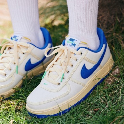 나이키 우먼 에어포스 1 바닐라블루