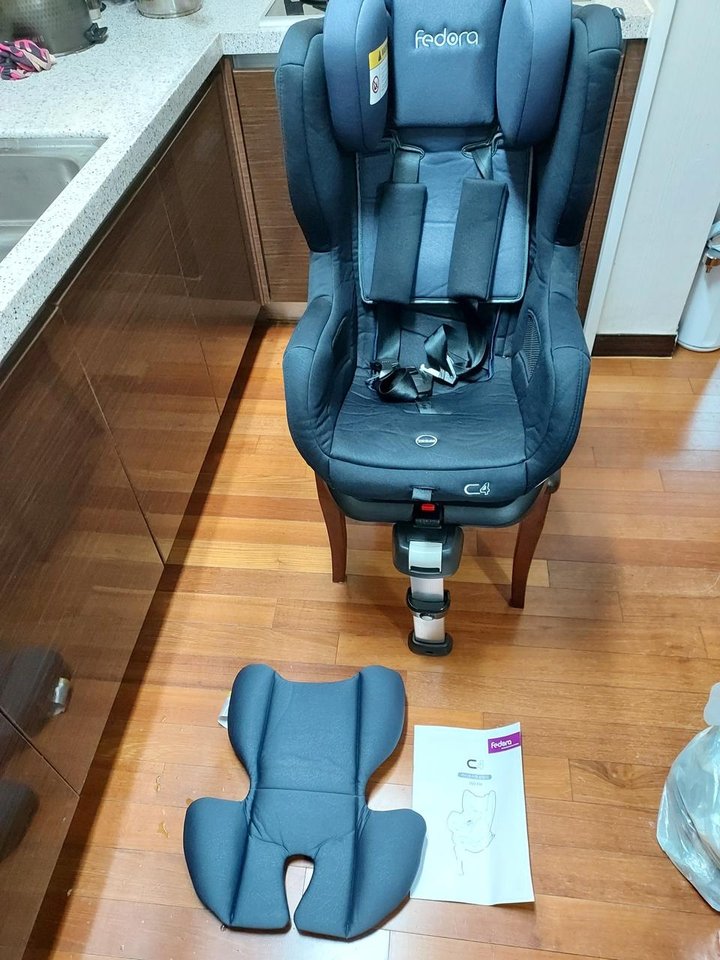 페도라C4 아이소픽스 카시트 5만원 | 세컨웨어(헬로마켓)