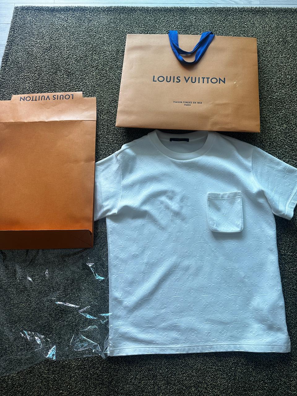 루이비통 모노그램 반팔